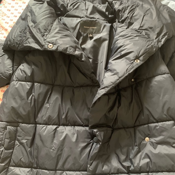 Banana Republic Puffy Jacket - Picture 5 of 5
